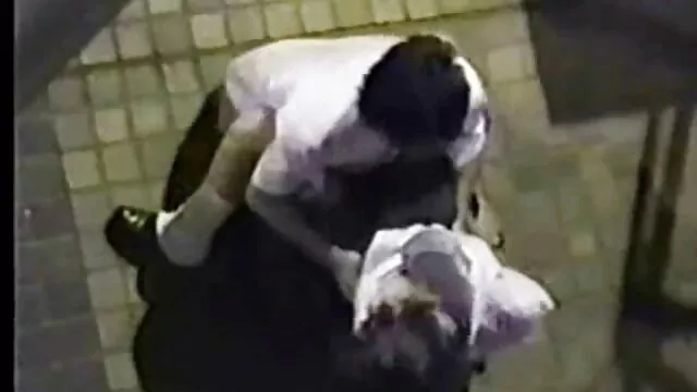 همسر ، دوست پسر و شوهر سلطنتی سه نفره در تخت همسر زن دانلود فیلم سکسی مادر بزرگ و شوهر دارند