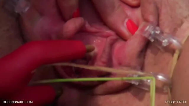 جوجه sex با مادر 18 ساله مسکوئی در مقابل دوربین خودارضایی می کند