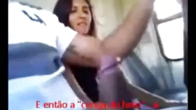 لزبین در جوراب ساق پا در 69 سکس با مادر انلاین موقعیت خود را لیس می زند و با کیرمصنوع رابطه جنسی برقرار می کند