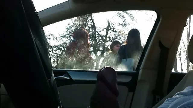 بچه ها لزبین های جوان را در رابطه فیلم پورن مادرو پسر جنسی گروهی جذب می کنند