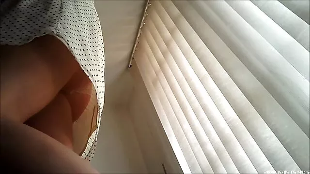 معشوقه یخ مبارک که برای گرم سکس با مادر دوستم کردن اعضا سرگرم کننده است